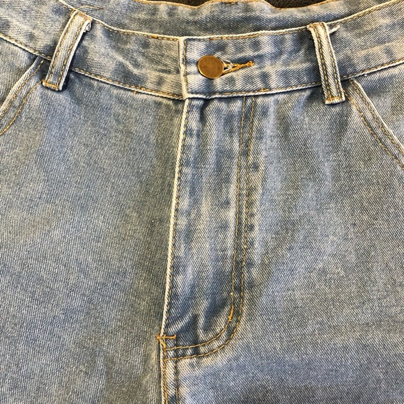 SHEIN • Rolled Cuff Denim Shorts - Picture 4 of 13